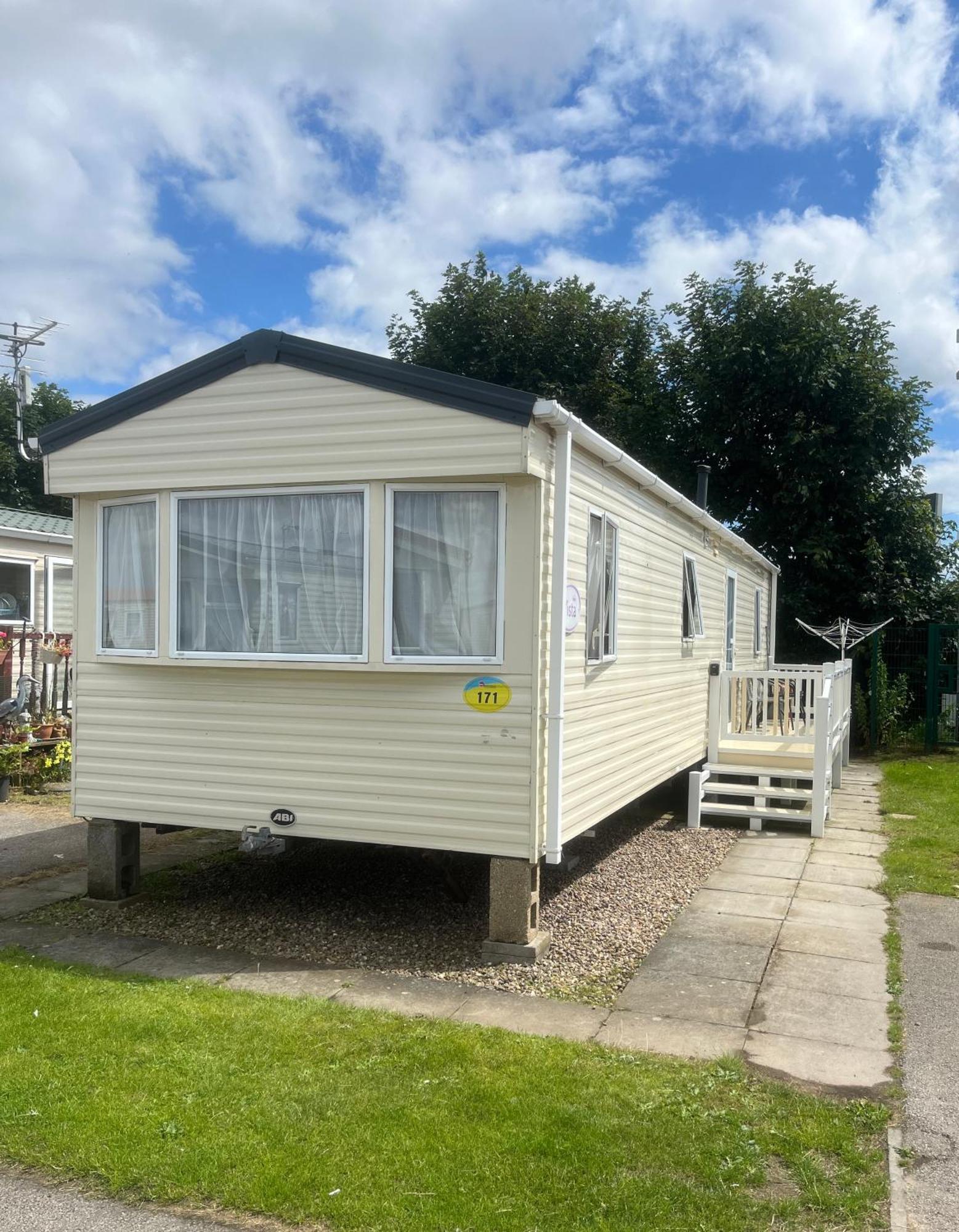 The Luxury Wolds Retreat 6 Berth 3 Bedrooms Beds Made For Arrival Wifi 잉골드멜스 외부 사진